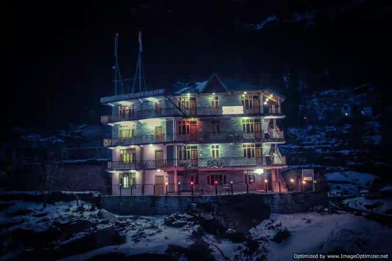 Gautam Hotel & Cottage Manāli Exteriér fotografie